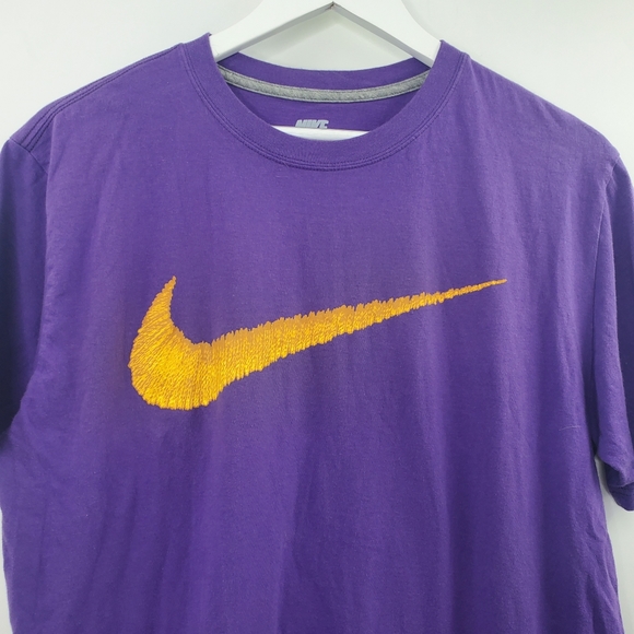 Nike Big Swoosh Graphic Tee Shirt Purple - Picture 2 of 6